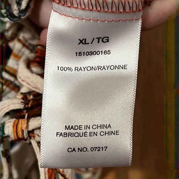 Palm Print Leaf Blouse - Picture 5 of 5